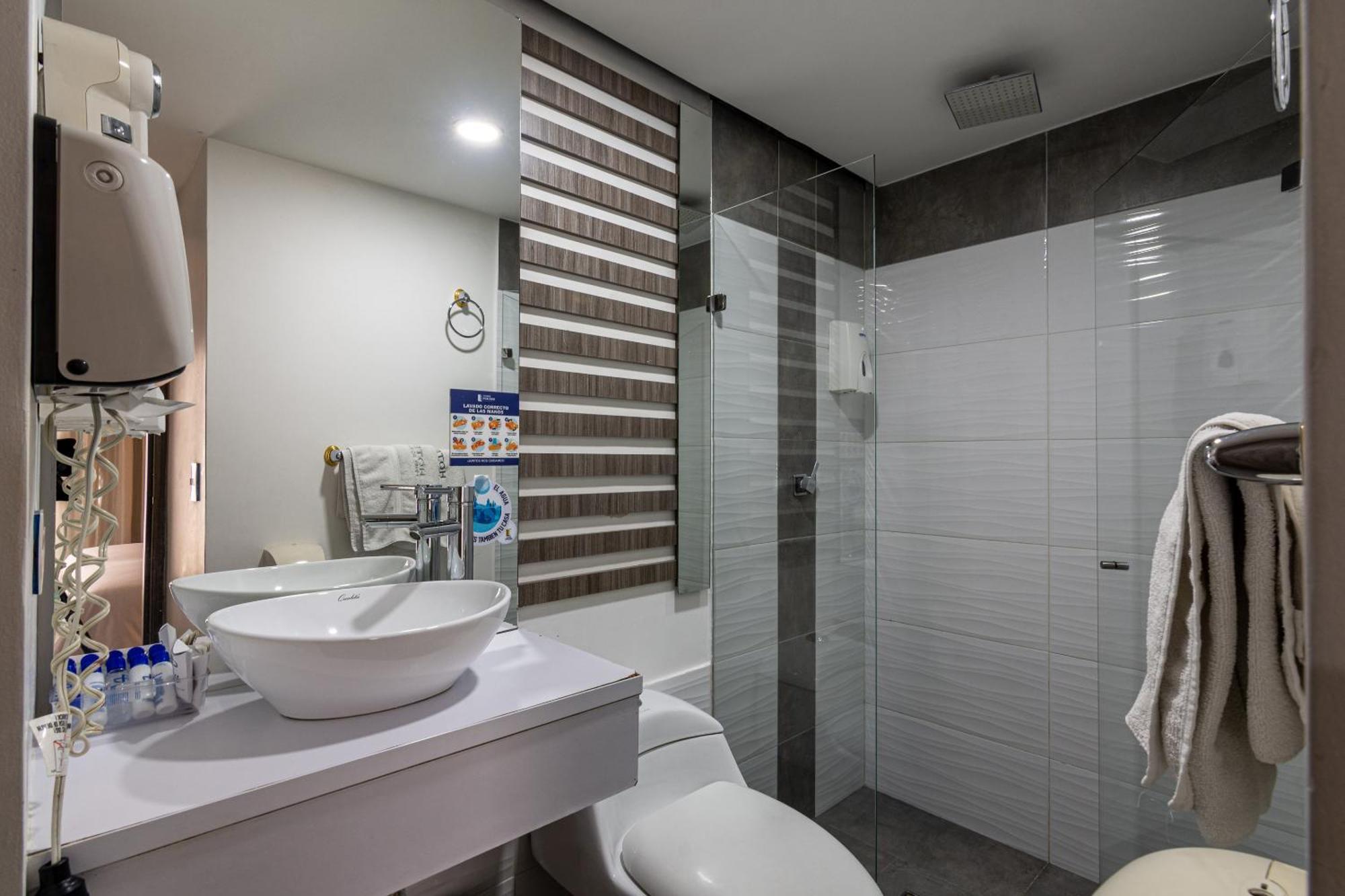 Hotel Torre Poblado Medellín Eksteriør bilde